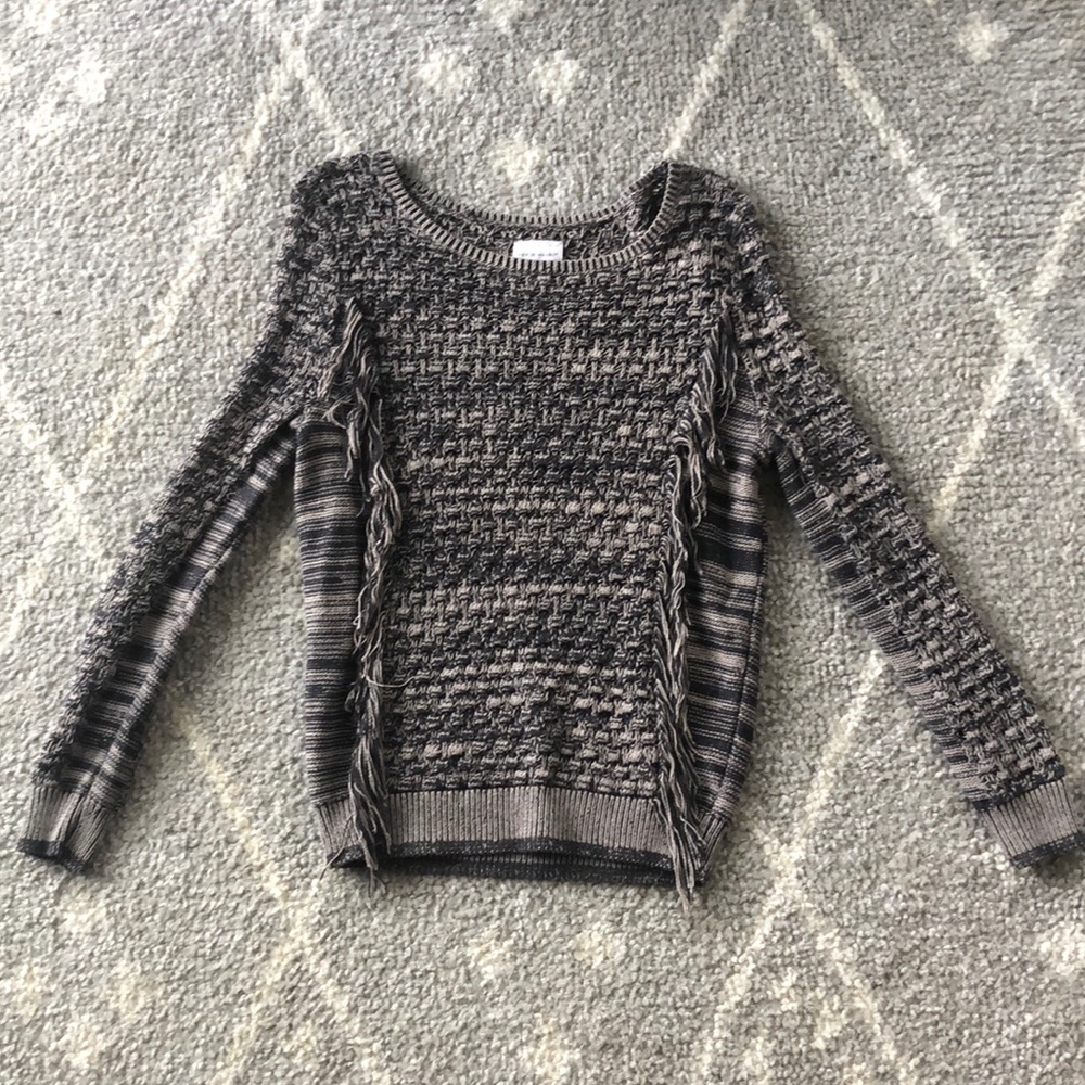 Sweater - Picture 1 of 1